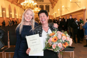 Foto: Giulia Iannicelli/Stadt Nürnberg Hilde Pohl (links) und Hilde Kugler (rechts) feiern ihren "Hilde-Tag"